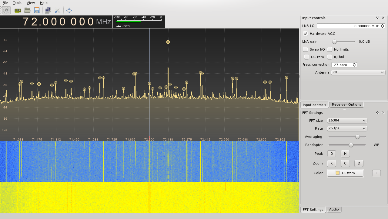 gqrx screenshot with AGC on